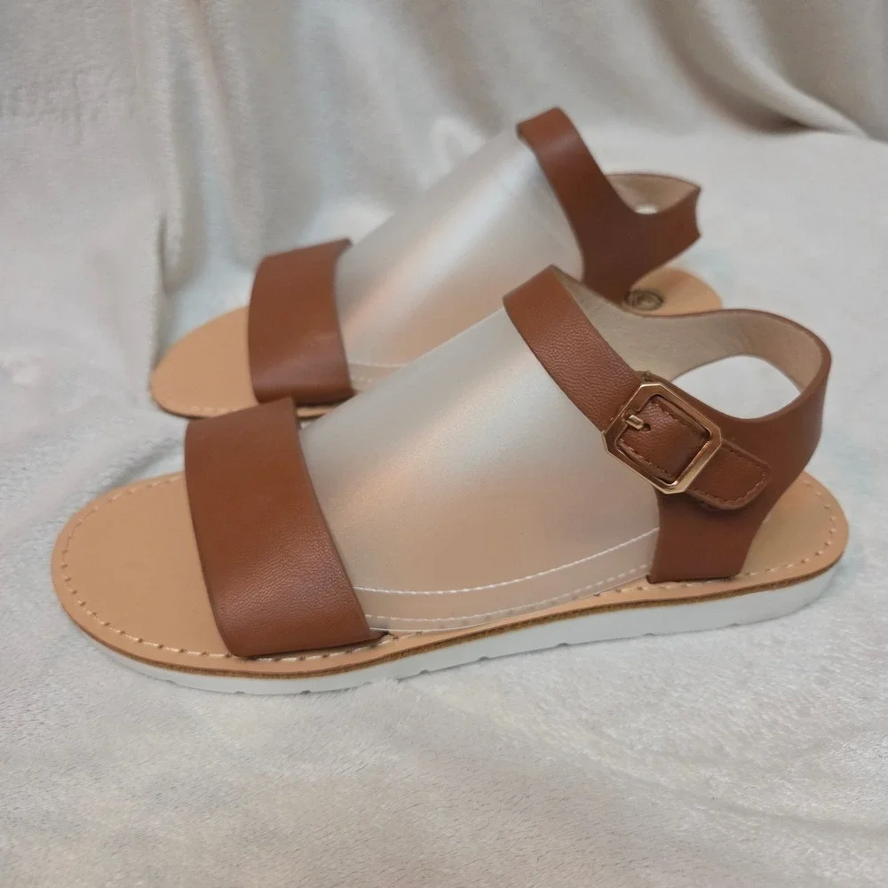 V Logo Girls Brown Faux Leather Flat Sandals Gold Buckle US 3 UK 2 EU 34